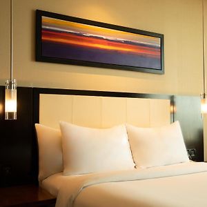 Hilton Queen Room