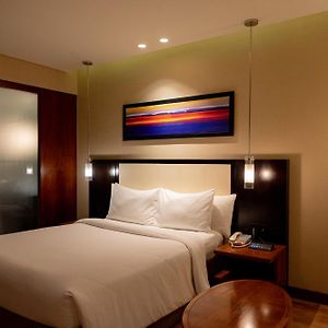 Deluxe Upper Floors Queen Room